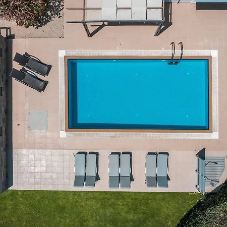 Luxury Petalutha Villa *