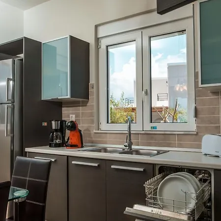 Luxury Petalutha Villa *