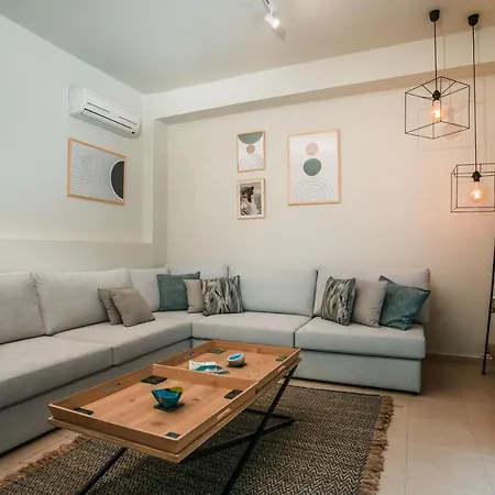 Luxury Petalutha *